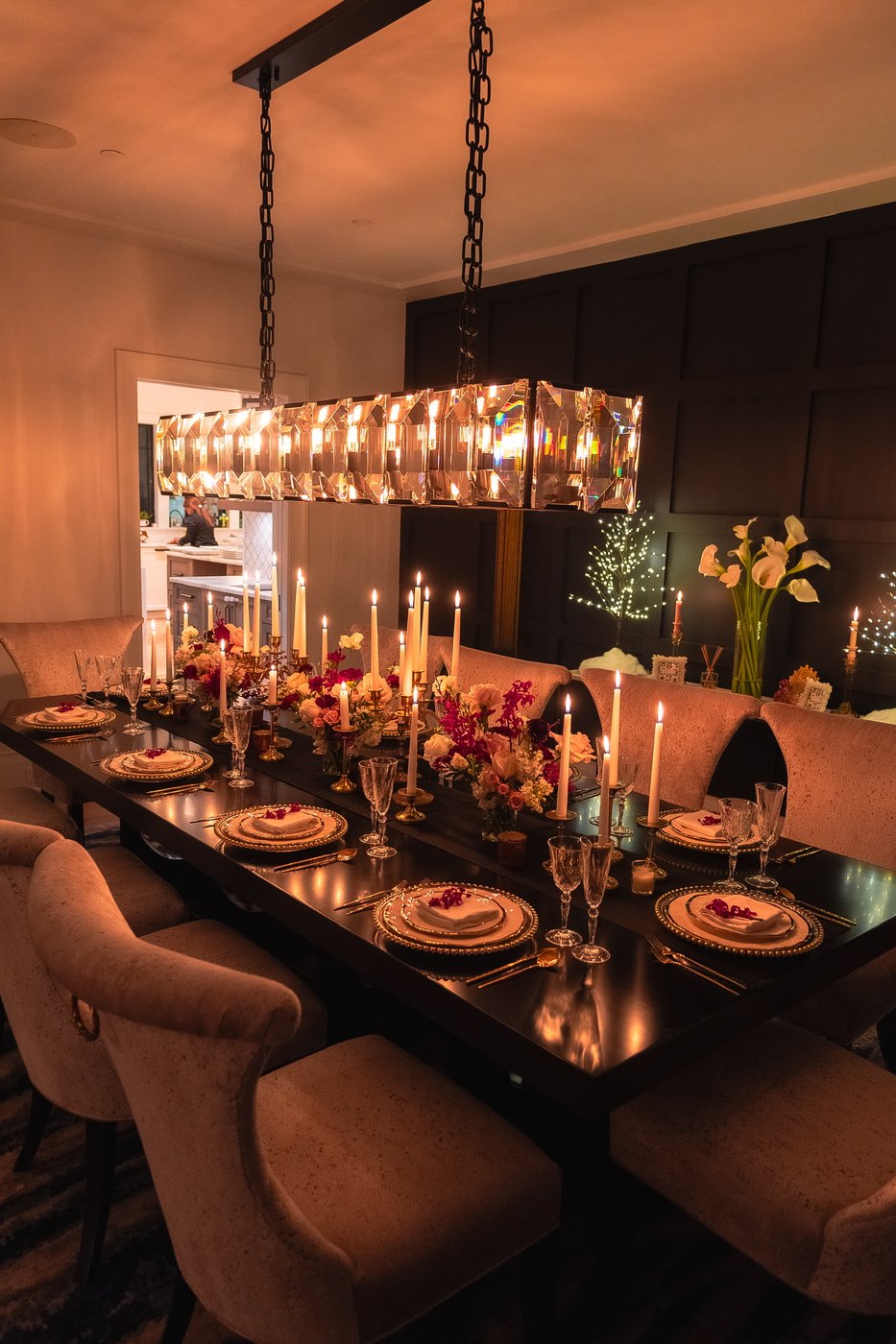 Friendsgiving tablescape designed by The SL Scene
