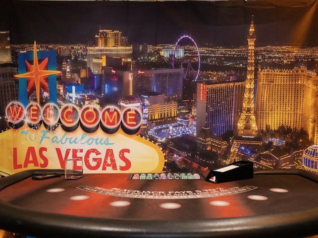 Welcome to Las Vegas photo 36 of 38